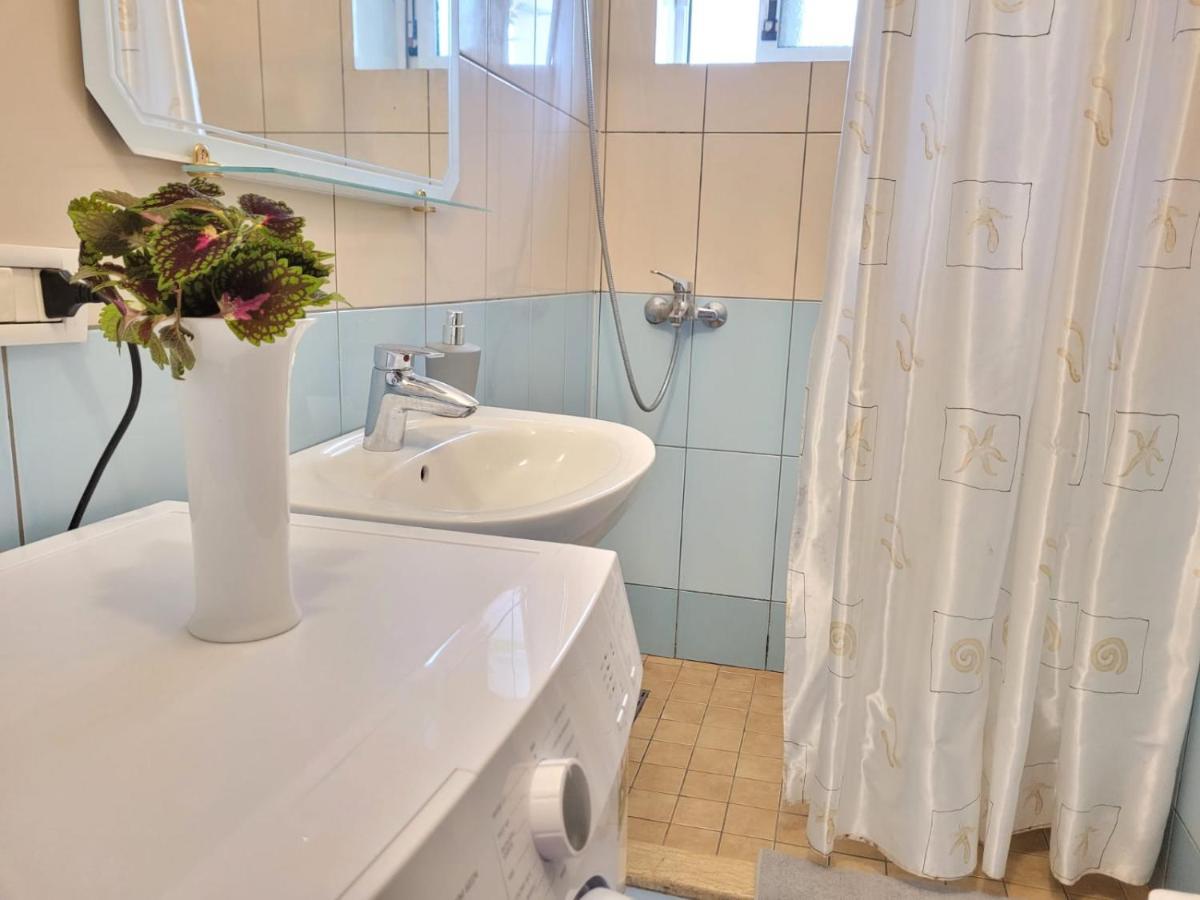 Koreta Apartment Вльора Екстер'єр фото
