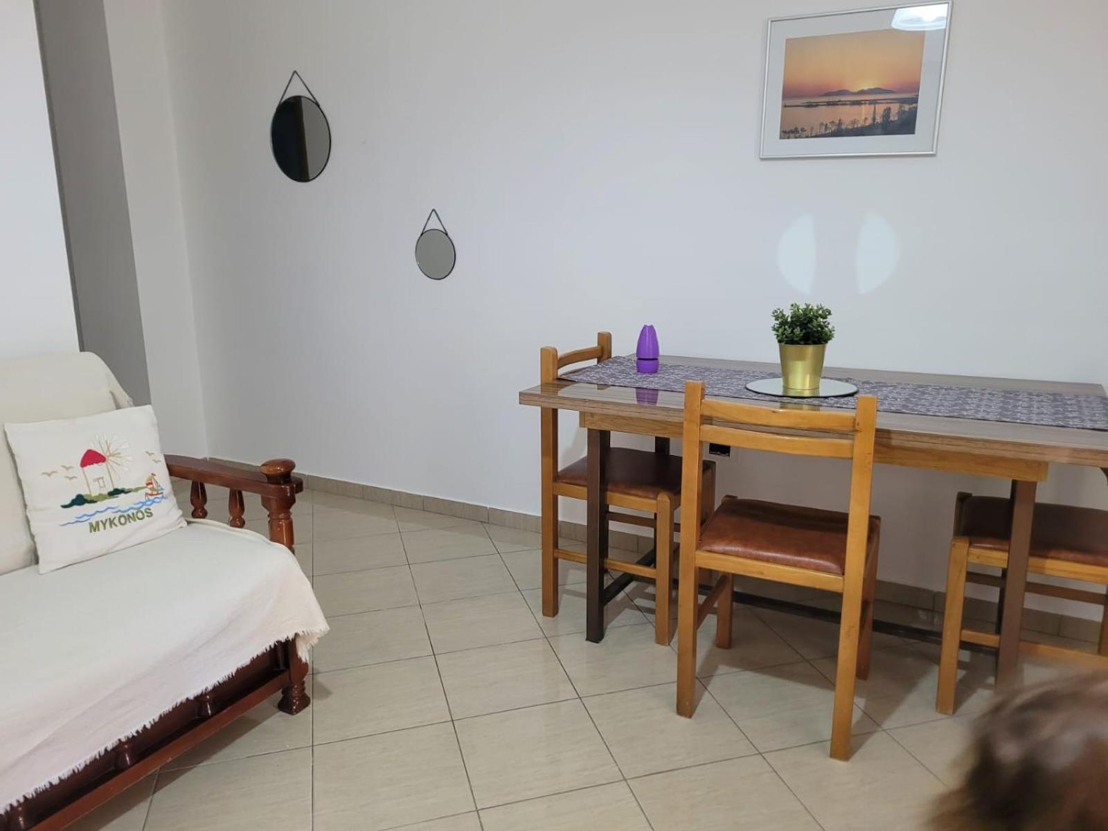 Koreta Apartment Вльора Екстер'єр фото